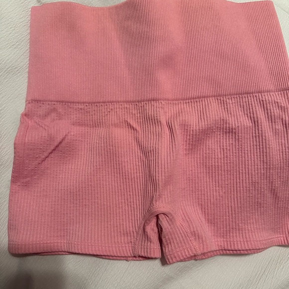 Colsie Workout Set - Picture 2 of 5